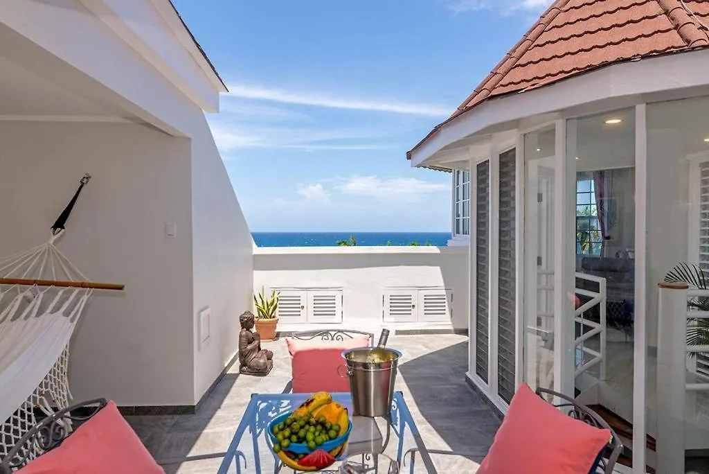 Marriott Seacastles B30 Rooftop Penthouse Montego Bay Daire